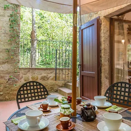 Villa Mulino Della Quercia 2&1, Emma Cetona